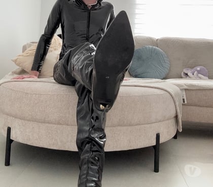 Gay Beez Namur - Photos Vivastreet Recherche soumis aimant les cuissardes ( lire ! )