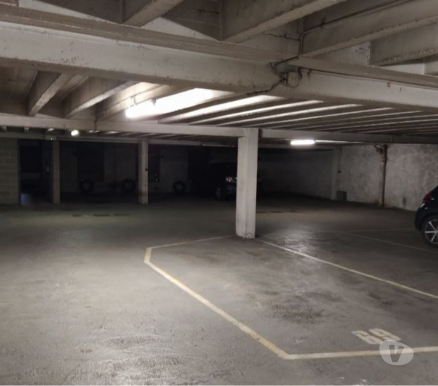 Location parking & garage Liège Liège-Centrum - Photos Vivastreet Emplacement de parking à Liège en Outremeuse