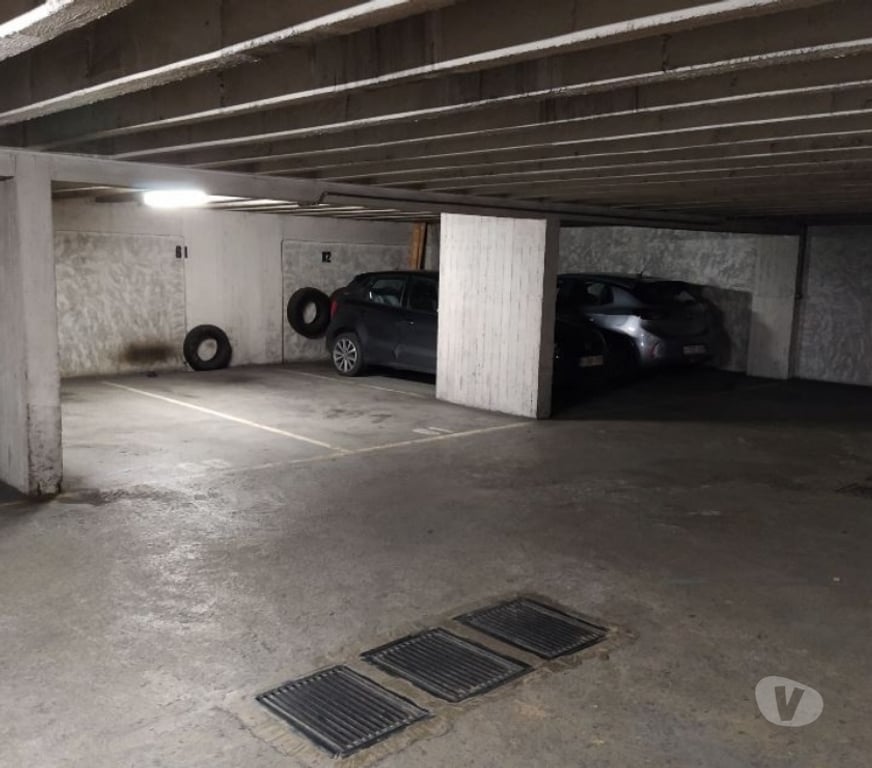 Location parking & garage Liège Liège-Centrum - Photos Vivastreet Emplacement de parking à Liège en Outremeuse