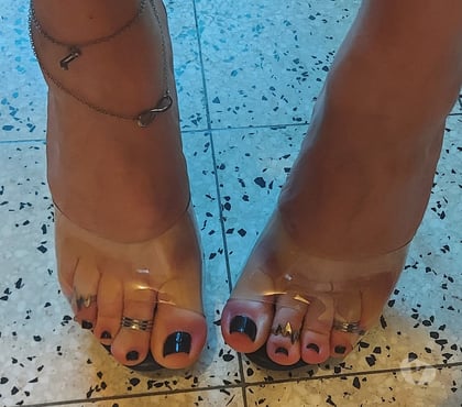 Rencontre gay Liège-Centrum Liège - Photos Vivastreet Je recherche un homme actif qui aime lécher les pieds.