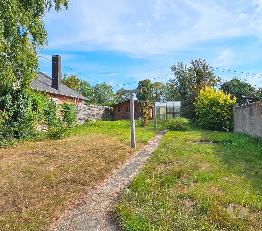 Annonce maison Couvin - Photos Vivastreet Sympathique maison à rafraîchir 3 ch, garage et jardin