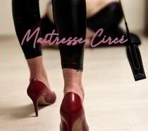 Maîtresse BDSM pour soumis