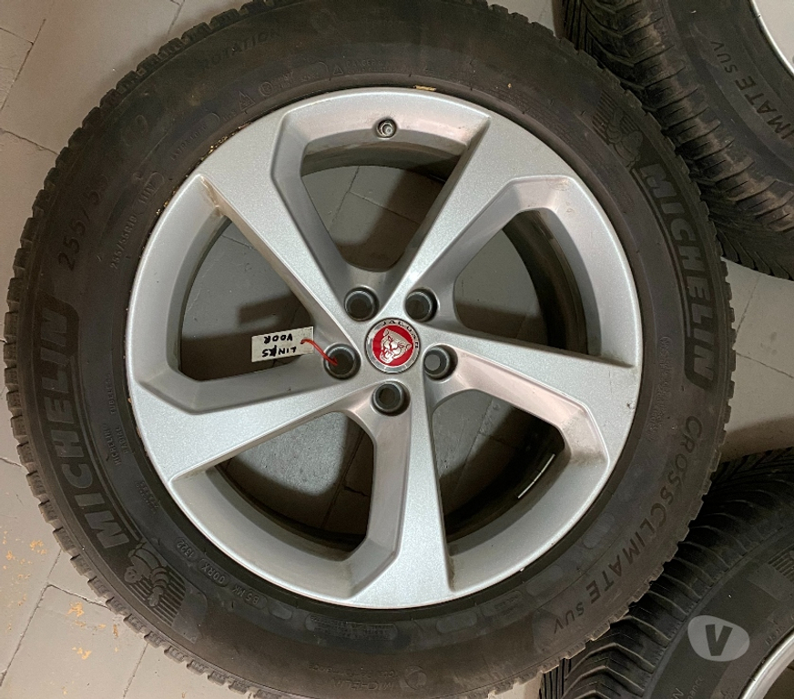 Pièces et services auto Saint-Gilles - Photos Vivastreet Jantes jaguar F-Pace 19 pouces + pneus Michelin +TPMS
