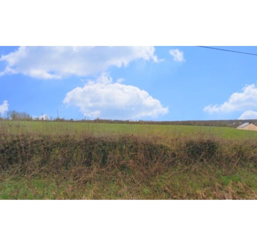 Terrains à vendre Momignies Beauwelz - Photos Vivastreet Beauwelz : terrain à batir, 10a75ca, pour 4 façades.