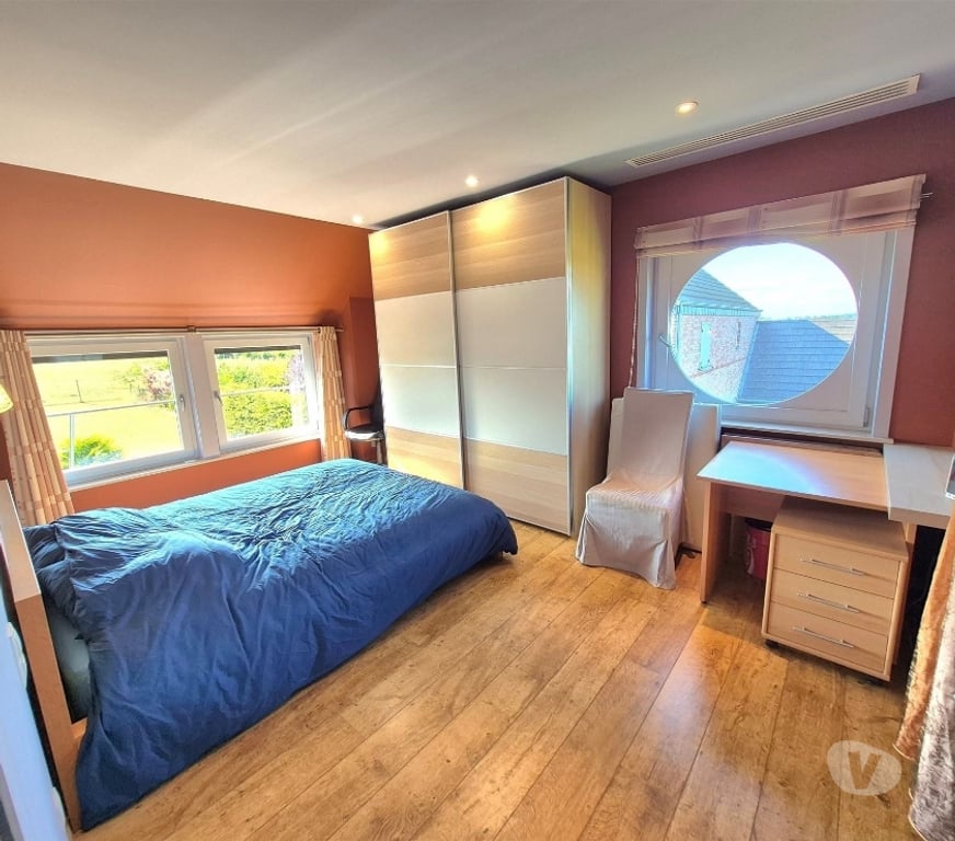Annonce maison Beaumont Barbençon - Photos Vivastreet Villa 4 façades à vendre à Leugnies Pas d'agence