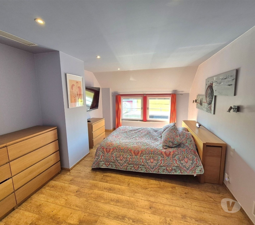 Annonce maison Beaumont Barbençon - Photos Vivastreet Villa 4 façades à vendre à Leugnies Pas d'agence