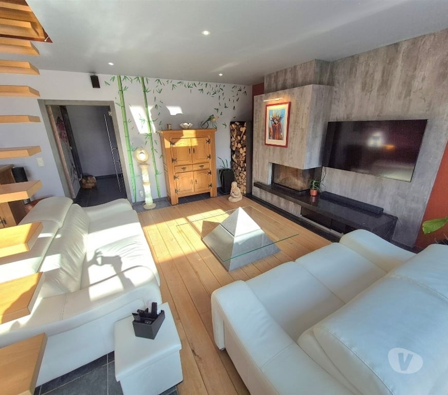Annonce maison Beaumont Barbençon - Photos Vivastreet Villa 4 façades à vendre à Leugnies Pas d'agence