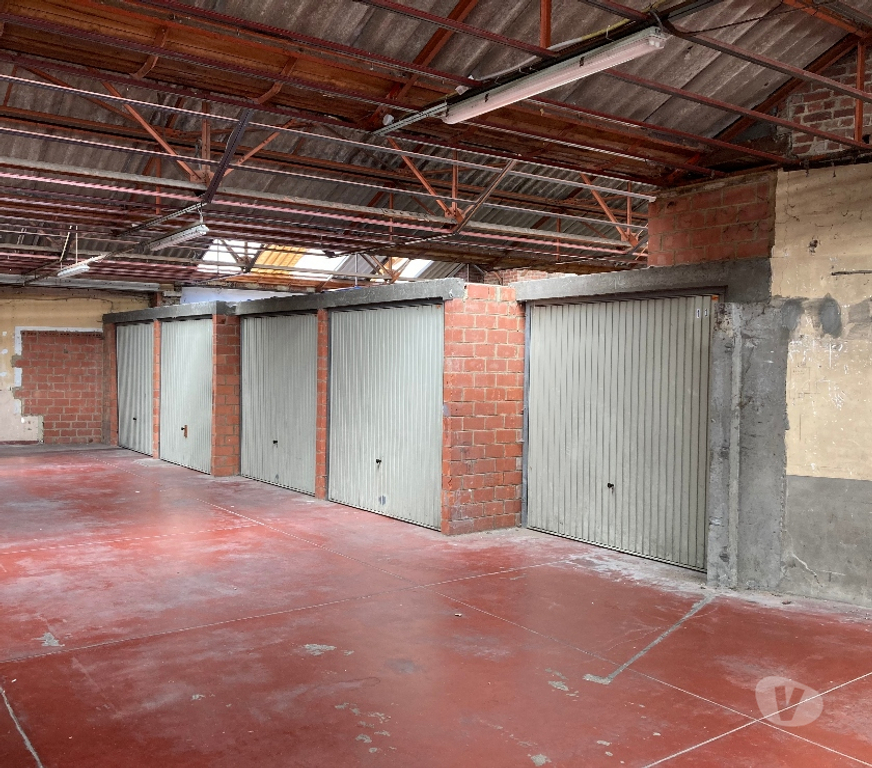 Vente parking Mons Cuesmes - Photos Vivastreet Garages ( box fermé ) à vendre à MONS