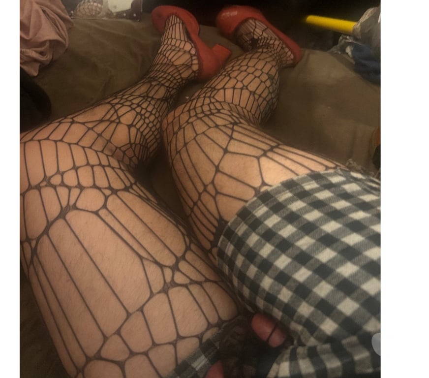Gay Dinant Dinant-Centrum - Photos Vivastreet Lope 30 ans passif soumis cherche actif pour me démonte
