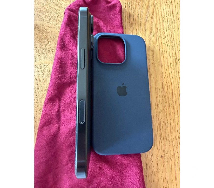 Téléphonie Gembloux Bossière - Photos Vivastreet iPhone 16 Pro - 256 Gb - Noir