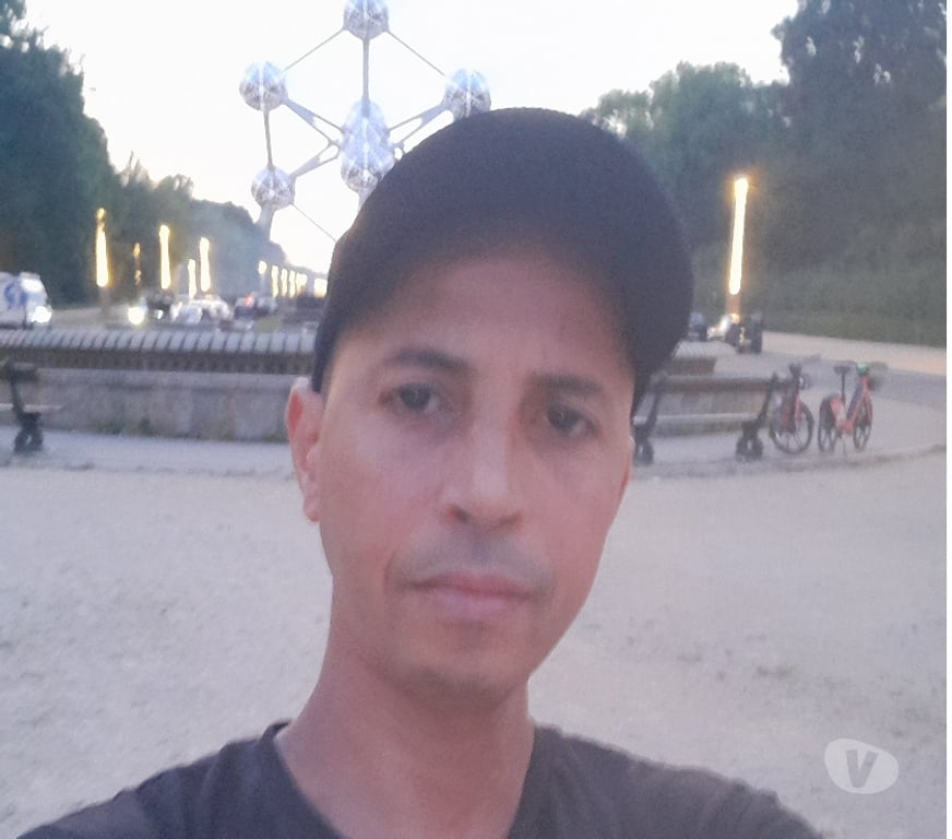 Hommes > Femmes Bruxelles (Brussels) Bruxelles-Centrum - Photos Vivastreet Homme 44 ans cherche Femme pour relation sérieuse