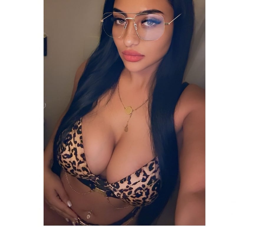 Escort Bruxelles (Brussels) Bruxelles-Centrum - Photos Vivastreet BELLA NEW 👑 ONLY HOME OR HOTEL VISITS ❤️😘💕