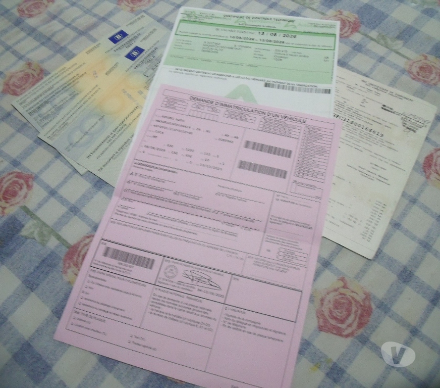 Voiture à vendre Seraing Jemeppe - Photos Vivastreet SUZUKI ALTO 1;0 PRET IMMATRIC CT PASSE LE 13 08 2025