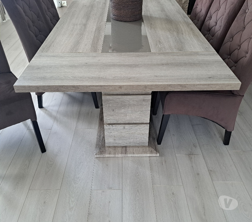 Meubles & Décoration Dilbeek Itterbeek - Photos Vivastreet Salle à manger beige complet