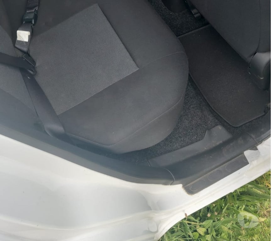Voiture à vendre Anderlues - Photos Vivastreet Opel Agila d occasion