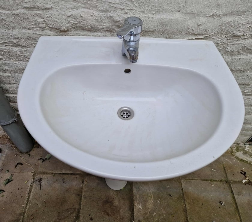 Electroménager Tournai Tournai-Centrum - Photos Vivastreet lavabo de salle de bain blanc