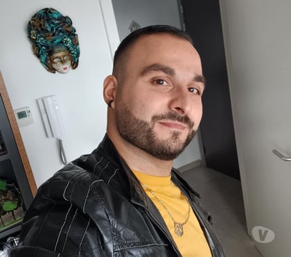 Rencontre gay - Photos Vivastreet Pompeur sur la louviere