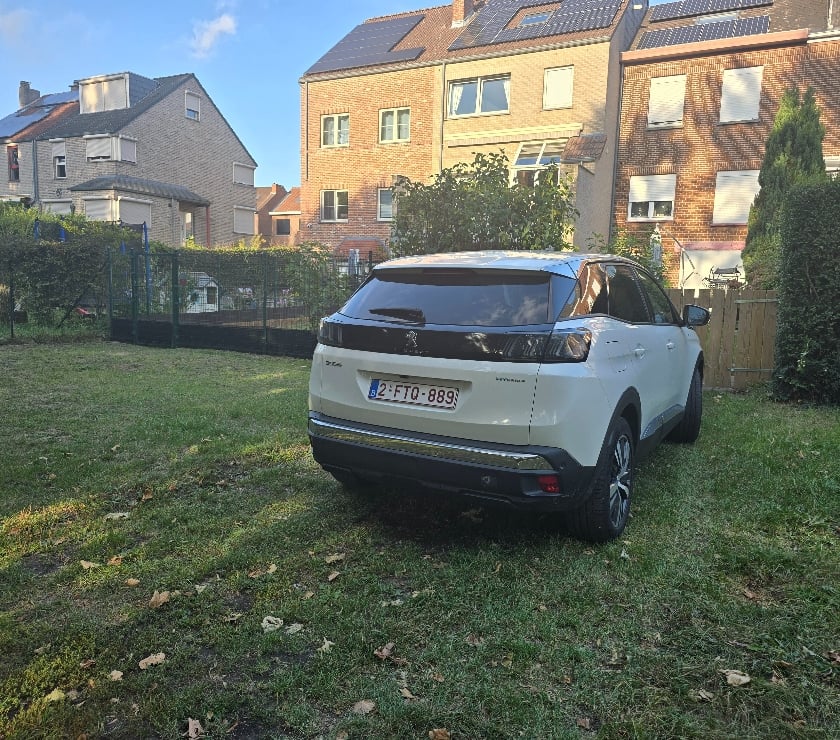 Voiture à vendre Bruxelles (Brussels) Bruxelles-Centrum - Photos Vivastreet Peugeot 3008 hybrid4 300ch