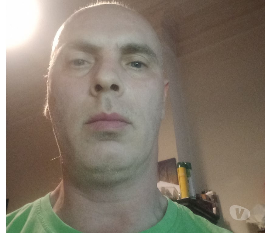 exhib Bruxelles (Brussels) Bruxelles-Centrum - Photos Vivastreet bel homme cherche un plan sexe avec une femme discretion