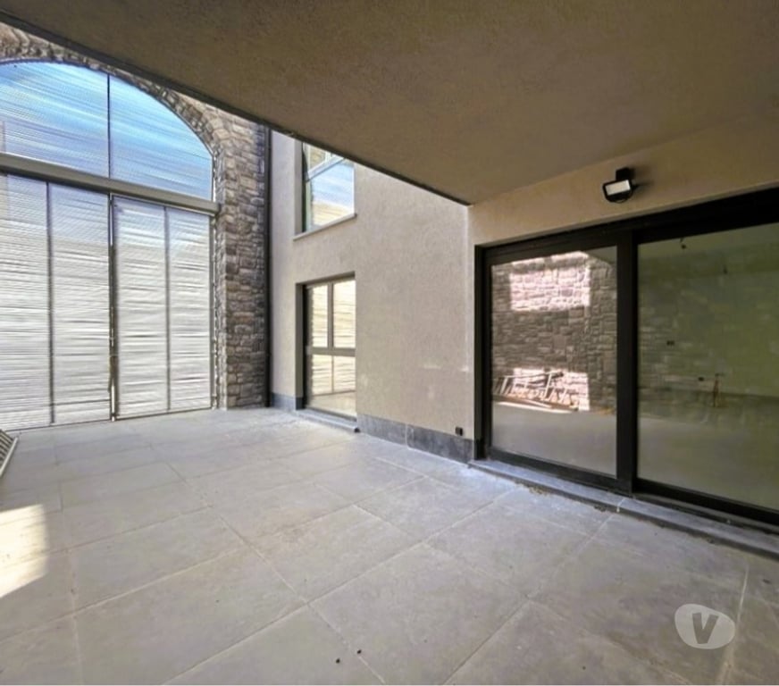 Immeuble à vendre Walcourt Ahérée - Photos Vivastreet RDC de standing 147M2- 2 entrées-3 chambres-Terrasse. PEB A