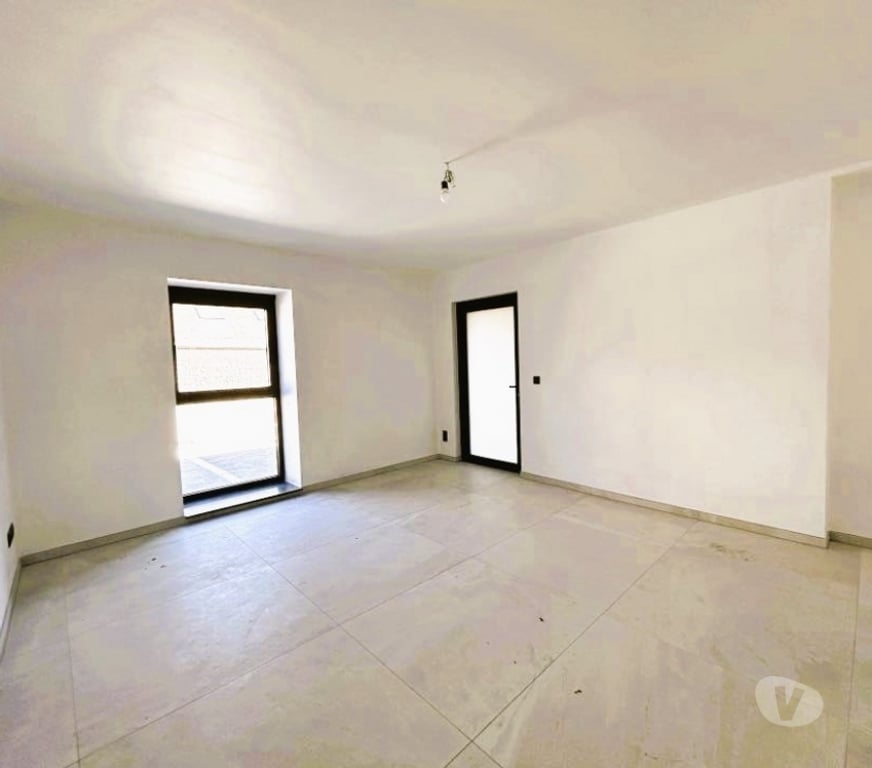 Immeuble à vendre Walcourt Ahérée - Photos Vivastreet RDC de standing 147M2- 2 entrées-3 chambres-Terrasse. PEB A