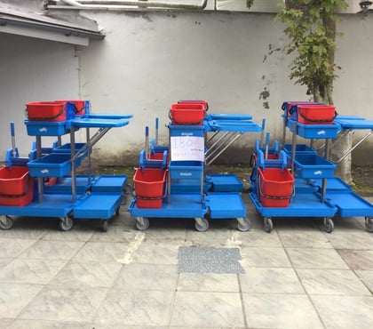 Matériel agricole Kortenberg-Centrum Kortenberg - Photos Vivastreet 13 chariot de nettoyage ECOLAB