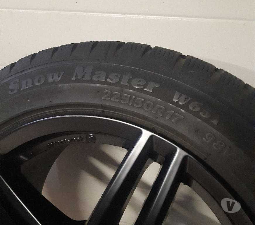 Pièces et services auto Quaregnon - Photos Vivastreet jntes 17 pouves + pneus