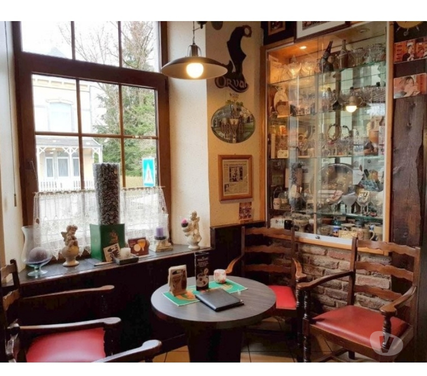 Immeuble à vendre Paliseul Paliseul-Centrum - Photos Vivastreet Paliseul : immeuble de rapport, commerce, 2 apprts.