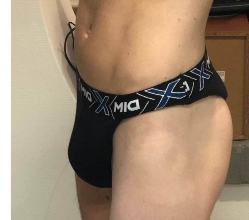 Gay Charleroi Monceau-sur-Sambre - Photos Vivastreet J’attends vos bites maintenant