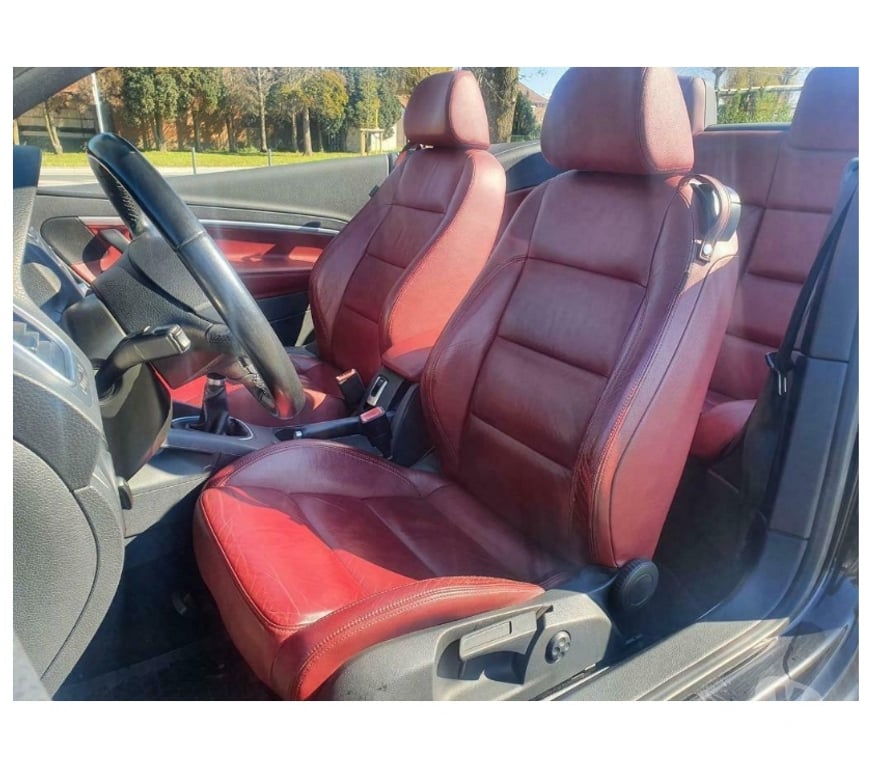 Voiture à vendre Pont-de-Loup - Photos Vivastreet Vw Eos 2.0tdi 140cv cuir rouge, airco digital, jantes alu17