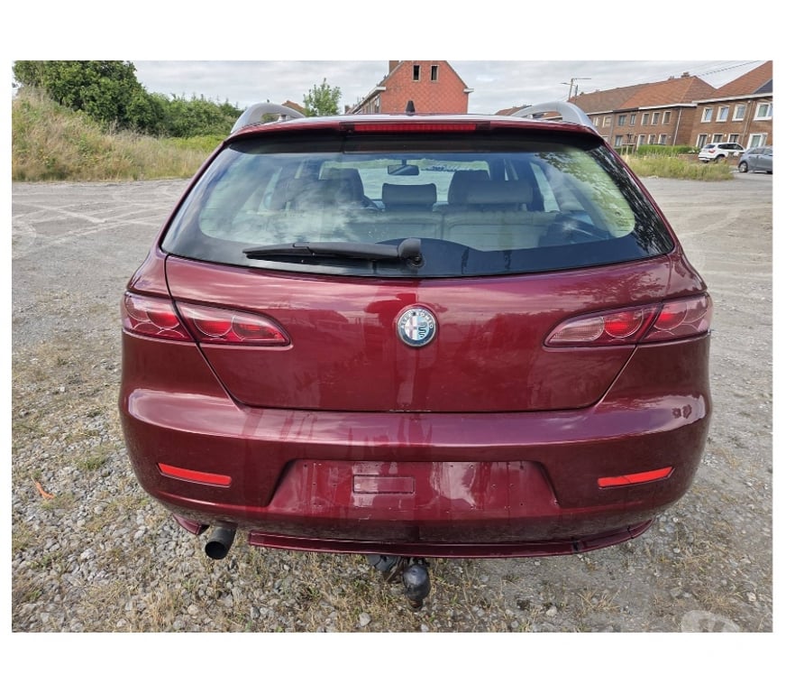 Voiture à vendre Pont-de-Loup - Photos Vivastreet Alfa 159 break 2008 1.9jtd 115cv Cuir Beige Ac Jantes Cruise