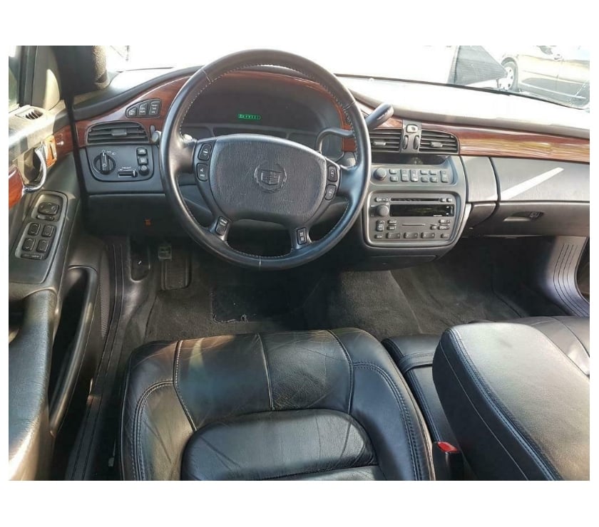 Voiture à vendre Pont-de-Loup - Photos Vivastreet Cadillac Deville Superior 6 portes 9 places 4.7i v8 280CV AC