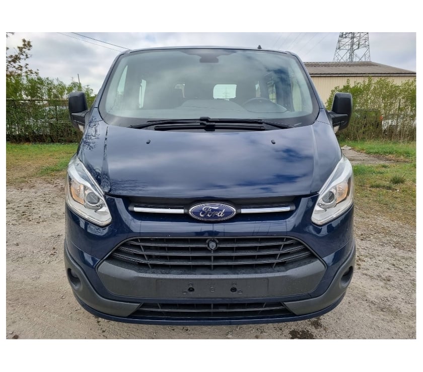 Véhicules commerciaux & utilitaires d'occasion Pont-de-Loup - Photos Vivastreet Ford Transit Custom 9places minibus 2.2tdci 125cv 92kw airco