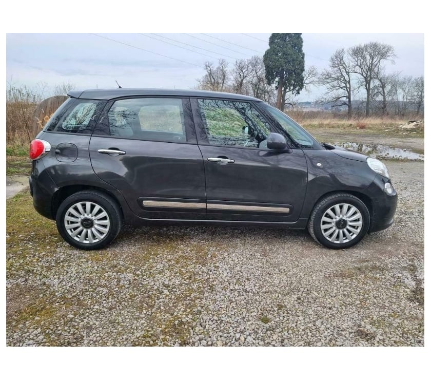Voiture à vendre Pont-de-Loup - Photos Vivastreet Fiat 500L 2014 1.3JTD 85CV Airco Cruise control Grand écran