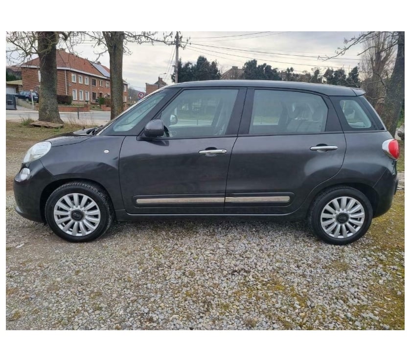 Voiture à vendre Pont-de-Loup - Photos Vivastreet Fiat 500L 2014 1.3JTD 85CV Airco Cruise control Grand écran