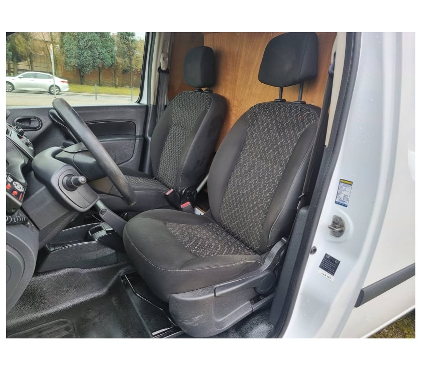 Véhicules commerciaux & utilitaires d'occasion Pont-de-Loup - Photos Vivastreet Renault Kangoo 2015 1.5dci 75cv 55kw Euro5 Airco 2places...