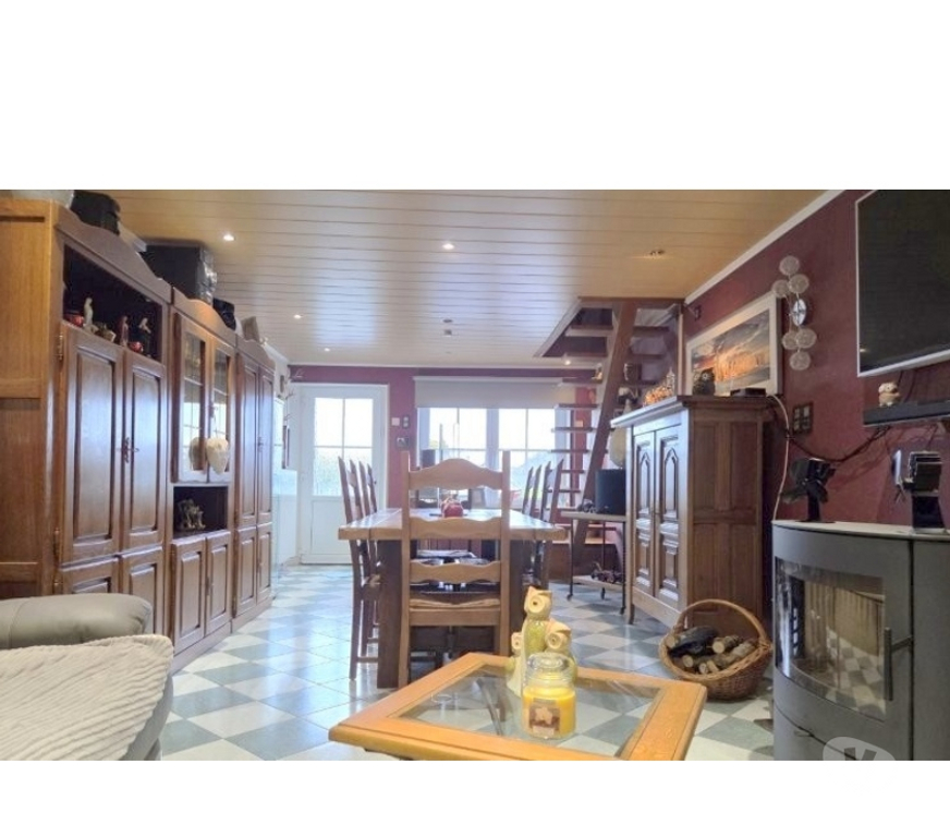 Annonce maison Paliseul Paliseul-Centrum - Photos Vivastreet 6850 Offagne : charmante maison, jardin, garage.