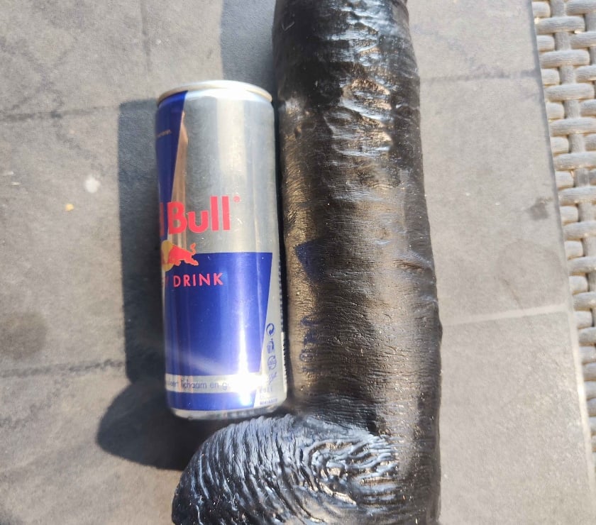 Big dildo pour femme gourmande
