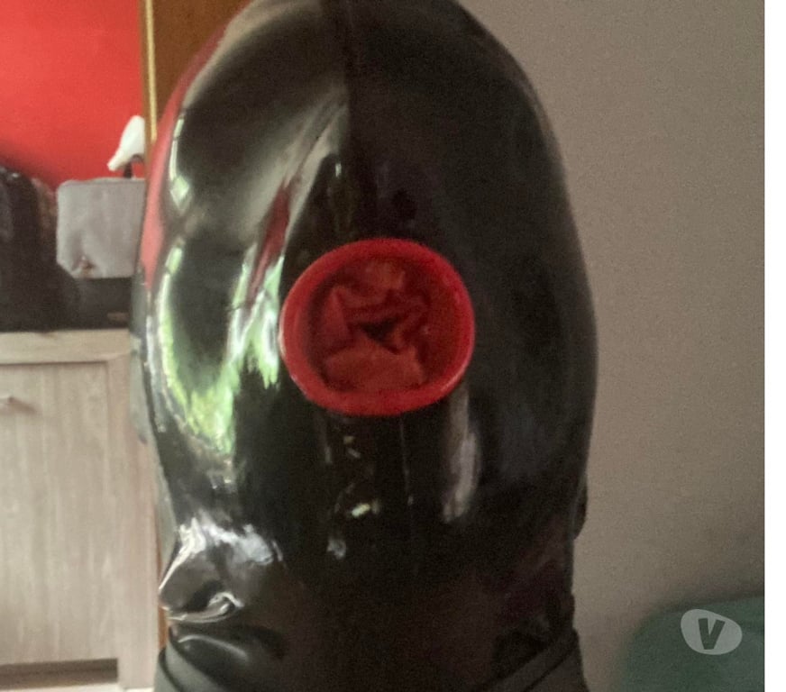 Gay Huy - Photos Vivastreet Latex Femboy pour pompage ou gangbang