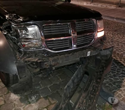 Achat voiture Tournai-Centrum Tournai - Photos Vivastreet dodge nitro accidentée
