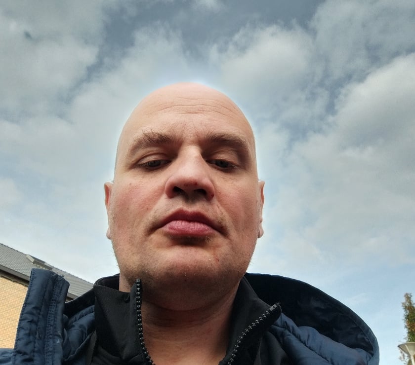 Hommes > Femmes Boussoit - Photos Vivastreet David sportif je recherche une relation sérieuse et sincèr