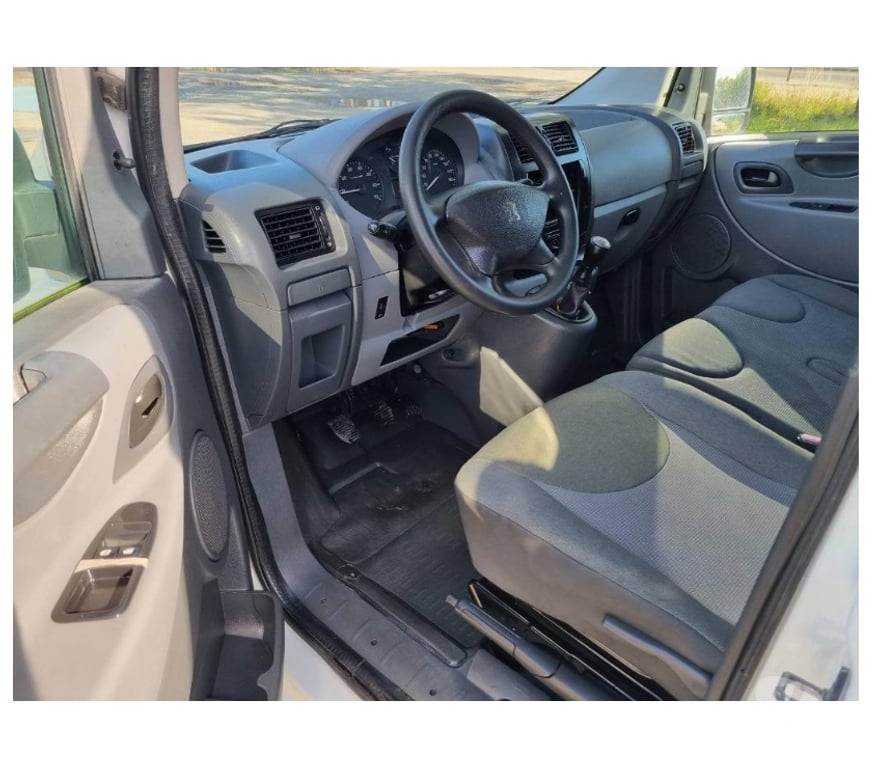 Véhicules commerciaux & utilitaires d'occasion Pont-de-Loup - Photos Vivastreet Peugeot Expert Frigorifique Long châssis 1.6hdi 90cv 66kw