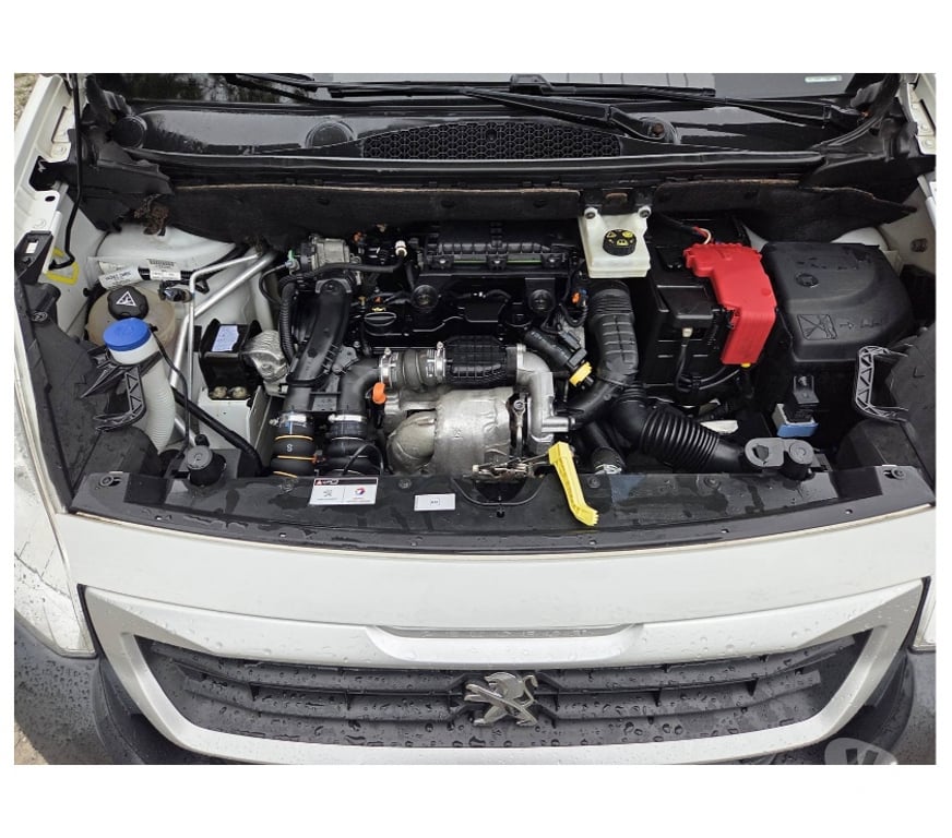 Véhicules commerciaux & utilitaires d'occasion Pont-de-Loup - Photos Vivastreet Peugeot Partner 7 2018 1.6hdi euro6 Gps airco Cruise control