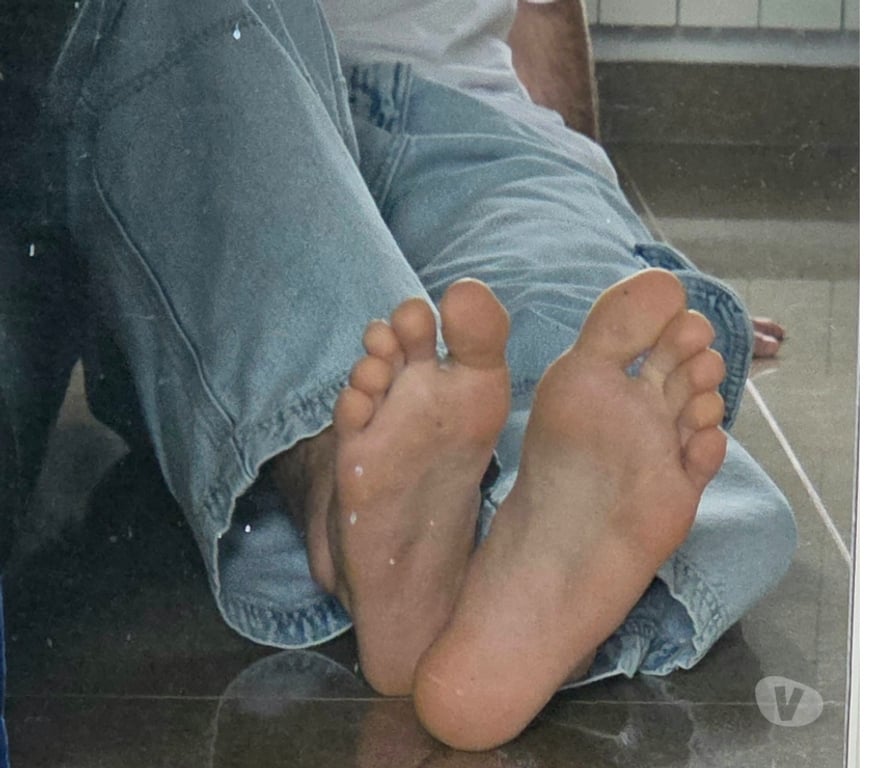 Gay Liège Liège-Centrum - Photos Vivastreet Mes pieds, photos, vidéos, chaussettes...