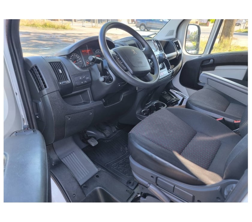 Véhicules commerciaux & utilitaires d'occasion Pont-de-Loup - Photos Vivastreet Peugeot Boxer L4 2019 2.0hdi 163cv eu6 Gps Carplay Ac Cruise