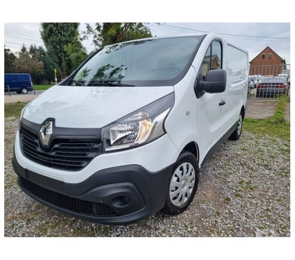 Utilitaires - Photos Vivastreet Renault Trafic 10 2018 L1h1 89000km 1.6dci 95cv 70kw airco
