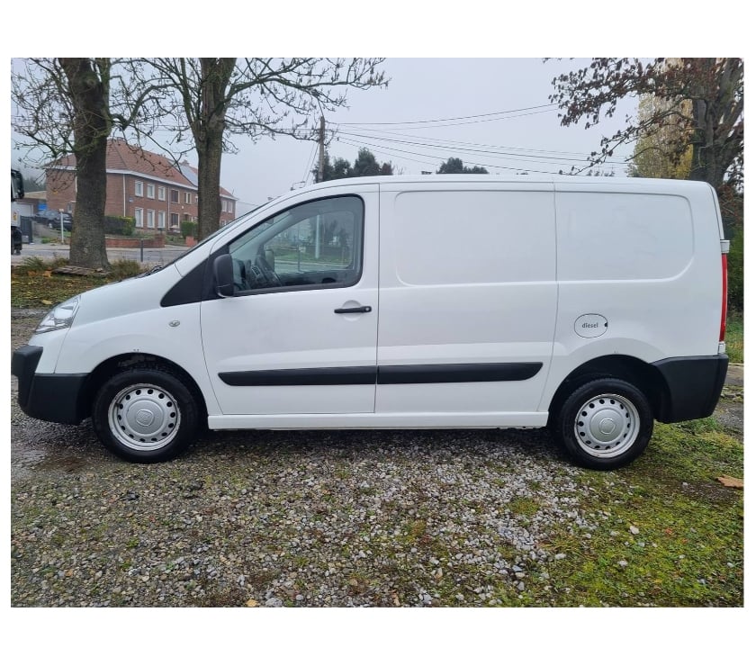 Véhicules commerciaux & utilitaires d'occasion Pont-de-Loup - Photos Vivastreet Fiat Scudo L1H1 12 2015 82000km 1.6hdi 90cv 66kw euro5