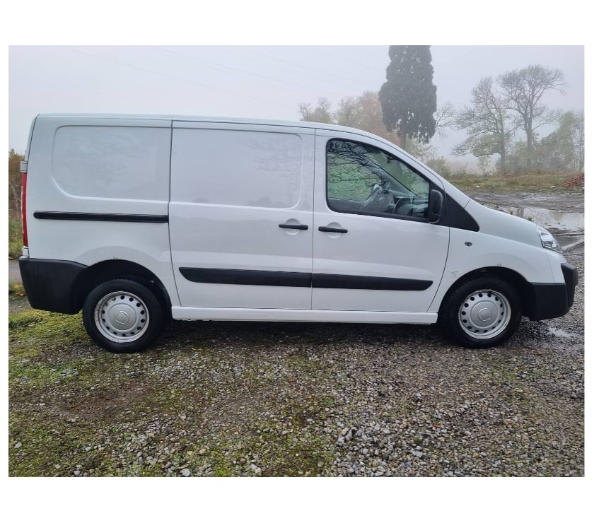 Véhicules commerciaux & utilitaires d'occasion Pont-de-Loup - Photos Vivastreet Fiat Scudo L1H1 12 2015 82000km 1.6hdi 90cv 66kw euro5