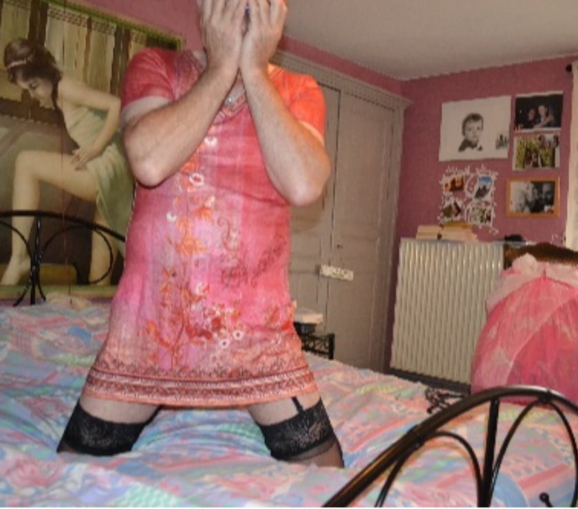 Gay Ohey Evelette - Photos Vivastreet Passif en lingerie