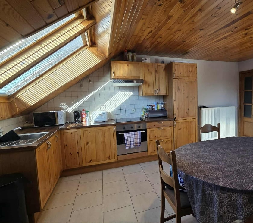 Location appartement Bertrix - Photos Vivastreet ACREMONT : appartement 2e étage, 1ch, +-45m² avec parking.